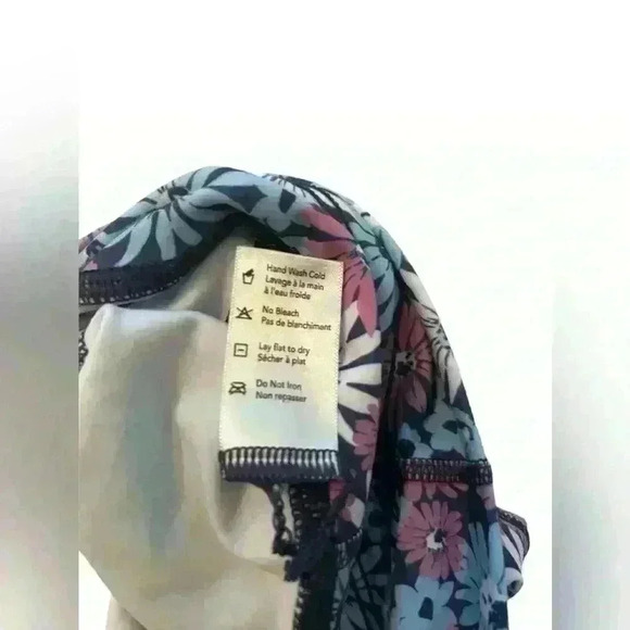 L*SPACE active Set! High Rise Leggings and underwire Bra Oopsie Daisy - Picture 13 of 14